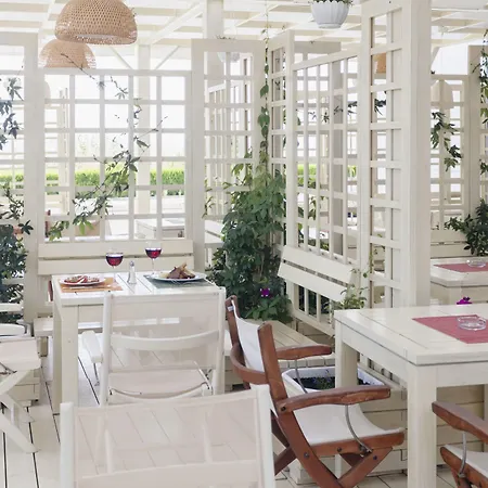 Marina Palace, Affiliated By Melia (adults Only) ネセバル