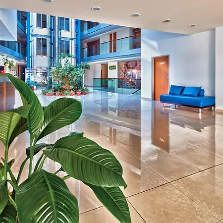 Marina Palace, Affiliated By Melia (adults Only) ホテル 4*