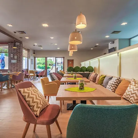 Marina Palace, Affiliated By Melia (adults Only) ネセバル