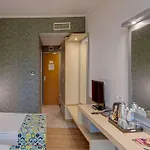 Hotel Marina Palace, Affiliated By Melia, Adults Only & All Inclusive, Renovated 4* ネセバル