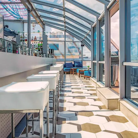 Marina Palace, Affiliated By Melia, Adults Only 16 酒店 4*